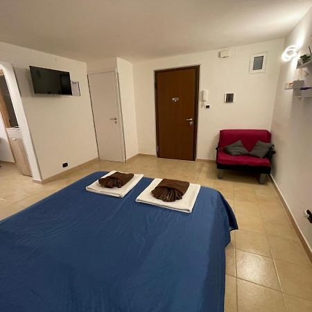 Blanda House Apartment Taranto Luaran gambar